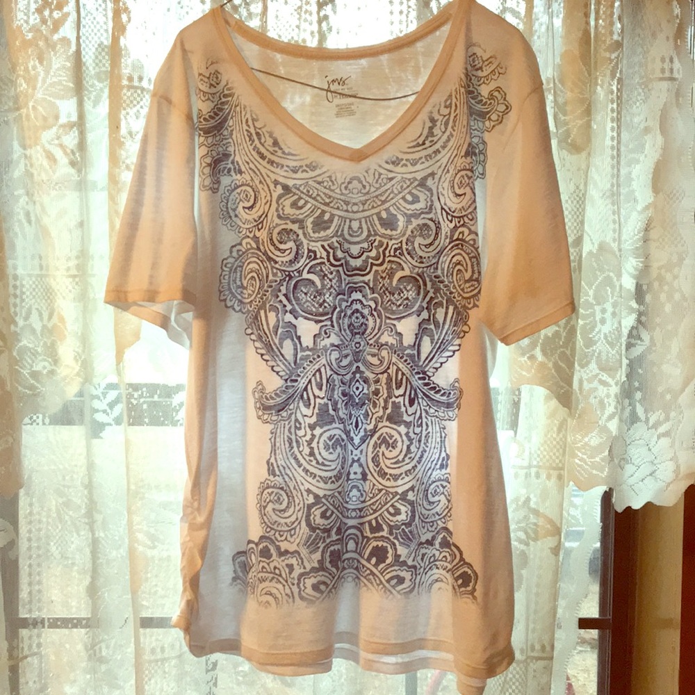 T-shirt